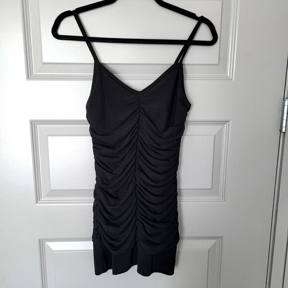 NWOT Little Black Ruffled Bodycon Stretchy V-Neckline Midline Details Dress - Picture 2 of 6